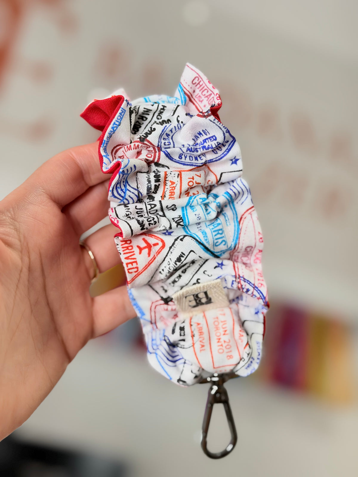 Key Charm Scrunchie Ancho
