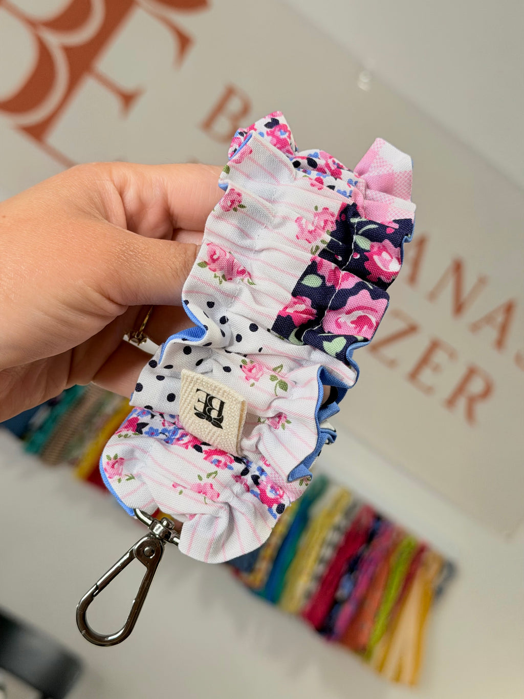 Key Charm Scrunchie Ancho