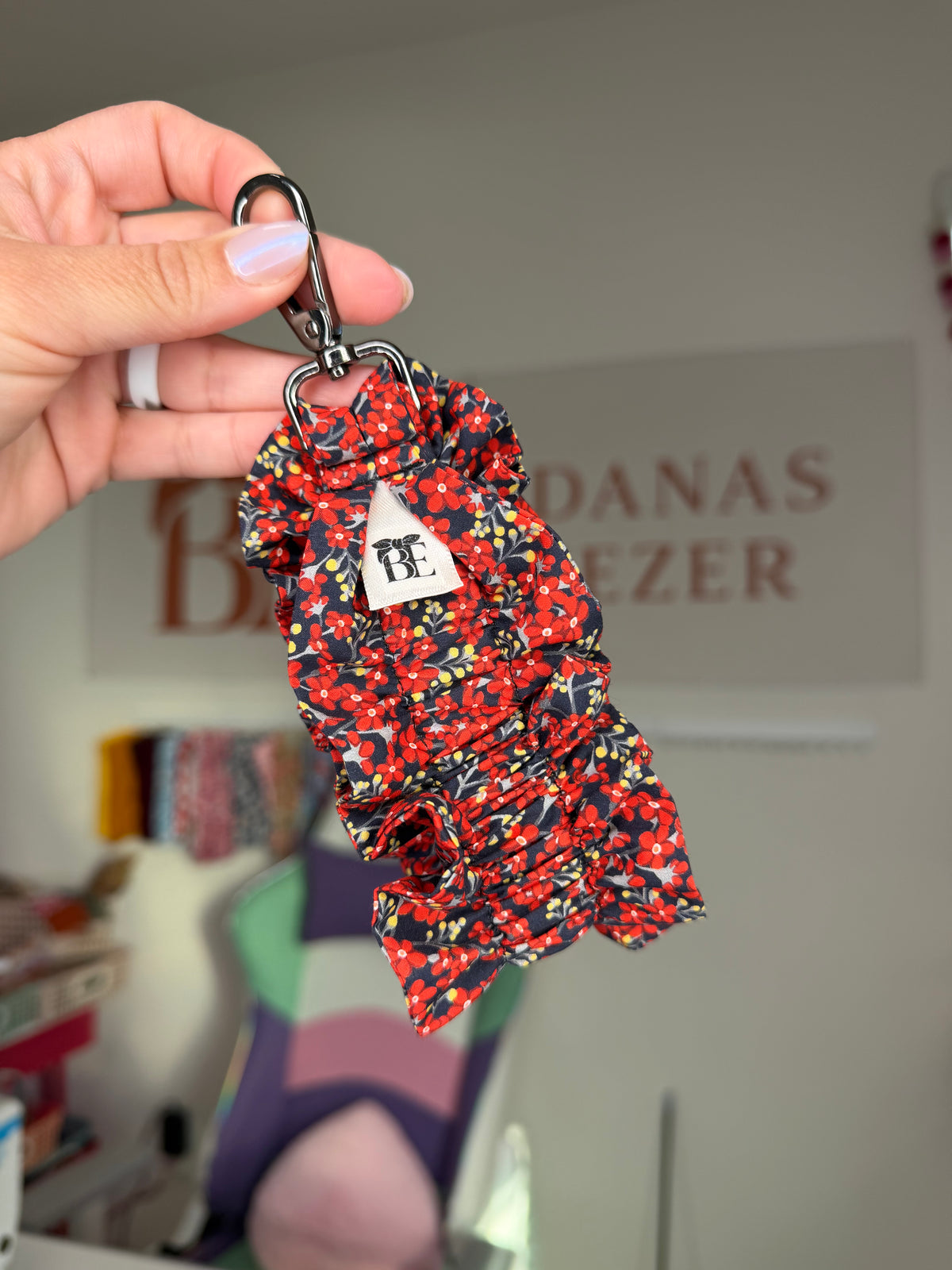 Key Charm Scrunchie Ancho