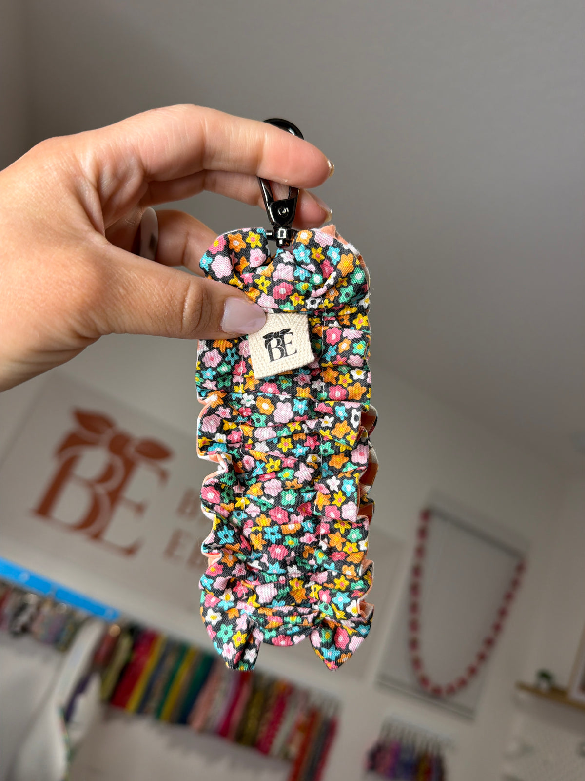 Key Charm Scrunchie Ancho